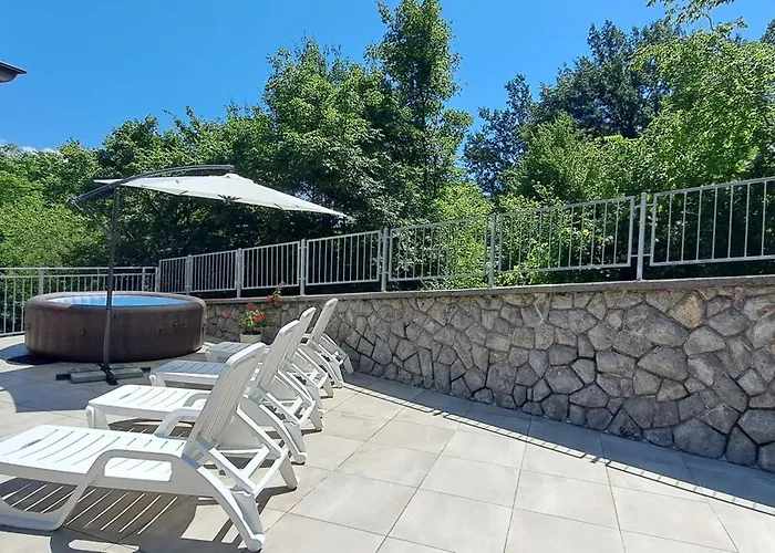 House Tia With Jacuzzi And Bbq In A Oasis Βίλα Οπατία