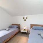 Вилла House Tia With Jacuzzi And Bbq In A Oasis