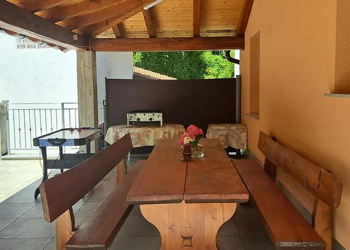 Villa House Tia With Jacuzzi And Bbq In A Oasis