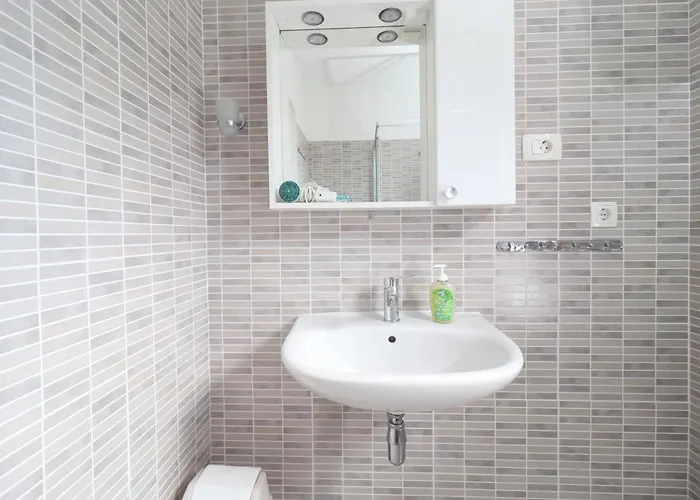 House Tia With Jacuzzi And Bbq In A Oasis Villa