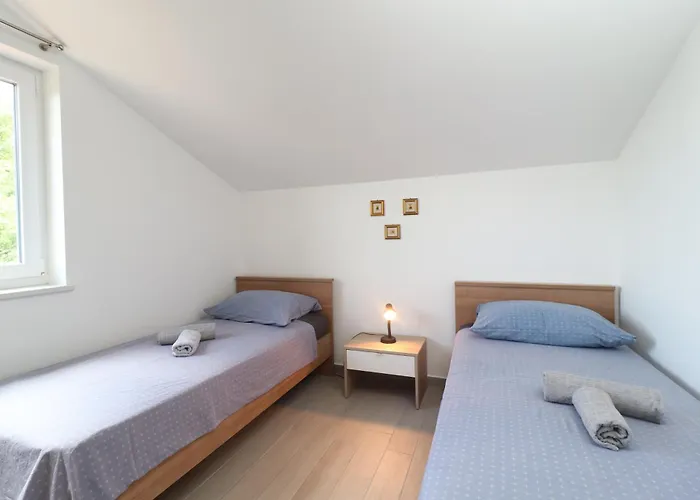 Villa House Tia With Jacuzzi And Bbq In A Oasis