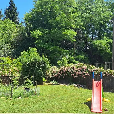 House Tia With Jacuzzi And Bbq In A Oasis